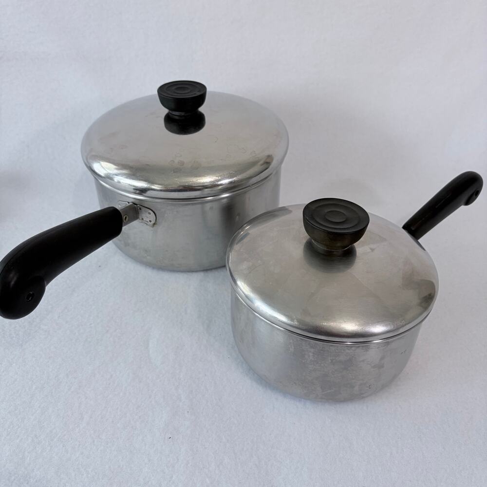 Revere Ware Set of Two Pots with Lids 1 & 2 Quart Stainless Steel Saucepans USA